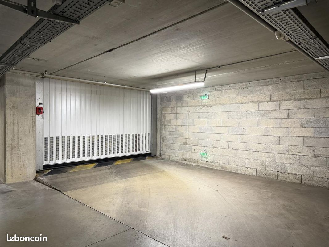 Parking 70 m² · à Toulouse · 70 m² · 65 000 €