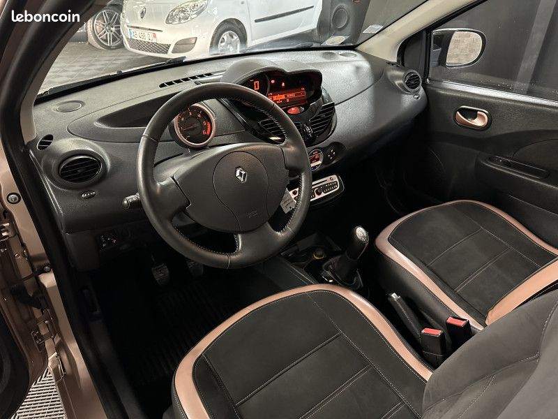 Renault TWINGO II 1.5 DCI 75CH MISS SIXTY ECO² PREMIÈRE MAIN GARANTIE 60 MOIS POSSIBLE (image 28)
