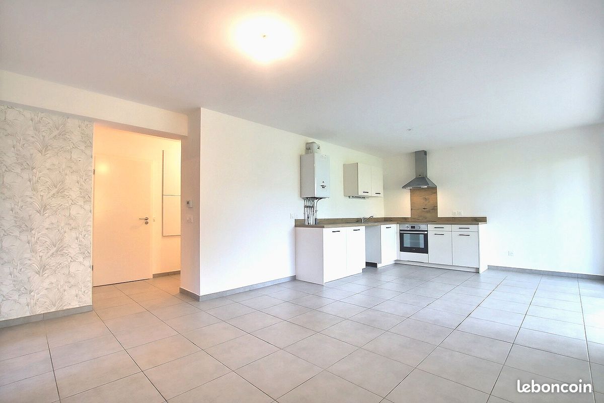 Appartement 3 pièces 71 m² · à Saint-Pierre-en-Faucigny · 71 m² · 335 000 €