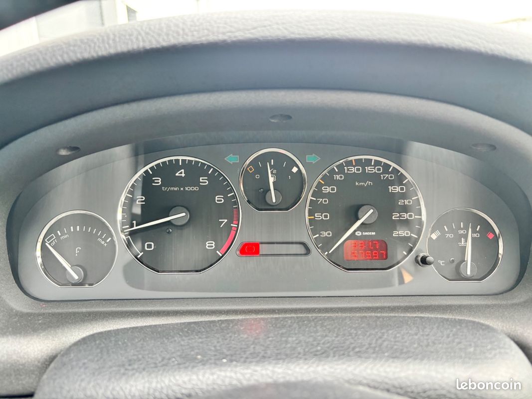 PEUGEOT 406 COUPE 2.0i / Première main (image 13)