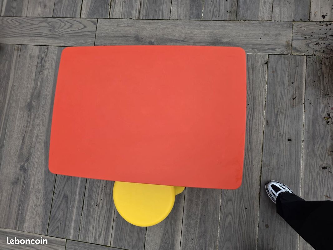Tabouret Enfant IKEA MAMMUT - Jaune - Plastique - Pour Intérieur/extérieur - Hauteur 30 Cm