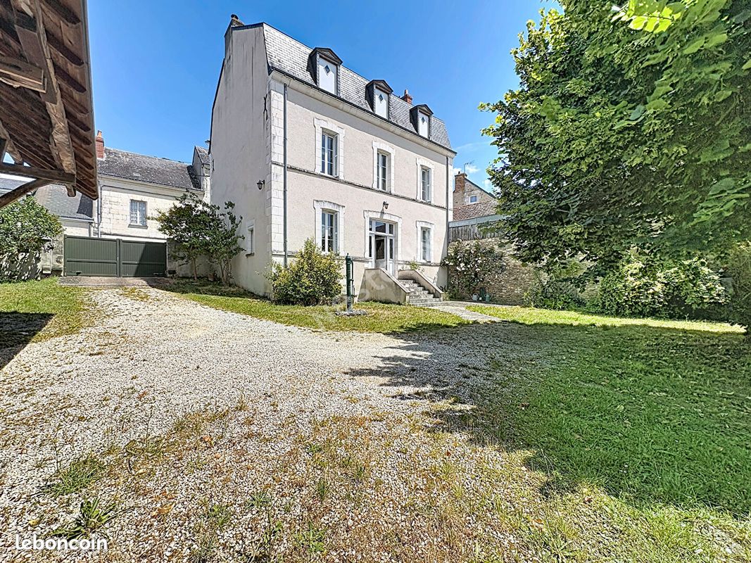 Maison 7 pièces 145 m² · à Descartes · 145 m² · 229 990 €