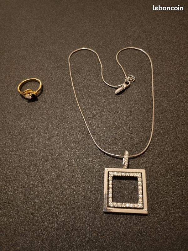Bijoux fantaisie vert collier pendentif A minima