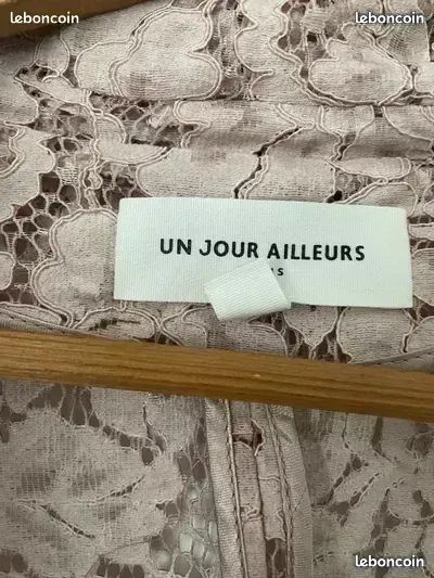 EXCELLENT ÉTAT UN JOUR AILLEURS 1 veste dentelle rose (image 2)