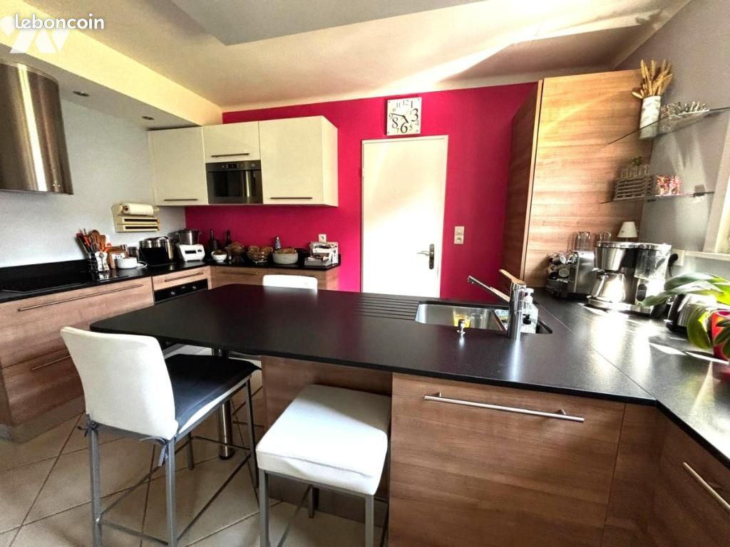 Maison 4 pièces 97 m² · à Villeneuve-d'Ascq · 97 m² · 370 000 €