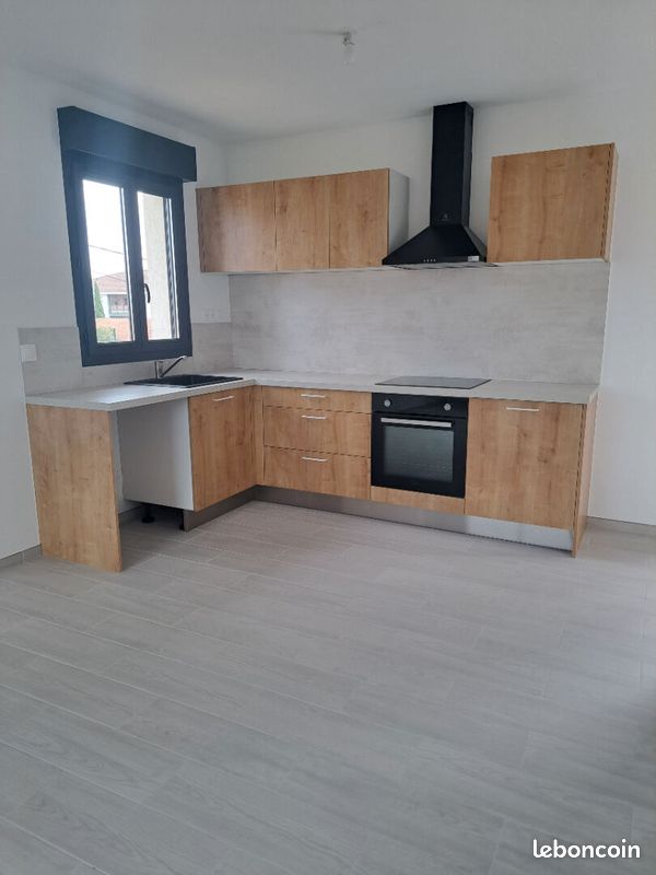 Appartement 2 pièces 43 m² · à Saint-Maximin-la-Sainte-Baume · 43 m² · 800 €/mois