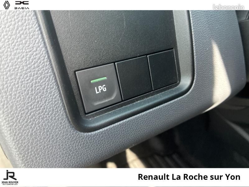 Dacia Duster 1.0 ECO-G 100ch Essential 4x2 (image 17)