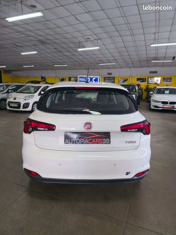 Fiat Tipo 1.3 multijet jtd 95ch pack clim NAVI PRO 5p, BV5 2PLACES DRIVE VP 2 °main ECRAN TACTILE BLANC , 5cv, 5 portes, mise en circulation le 30-06-2018, le prix 4490TTC (image 7)
