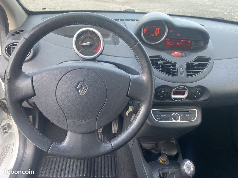 Renault TWINGO II 1.5 DCI 85CH DYNAMIQUE (image 10)