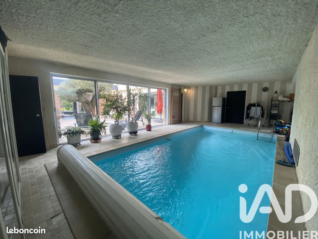 Maison 8 pièces 313 m² · à Carlepont · 313 m² · 595 000 €