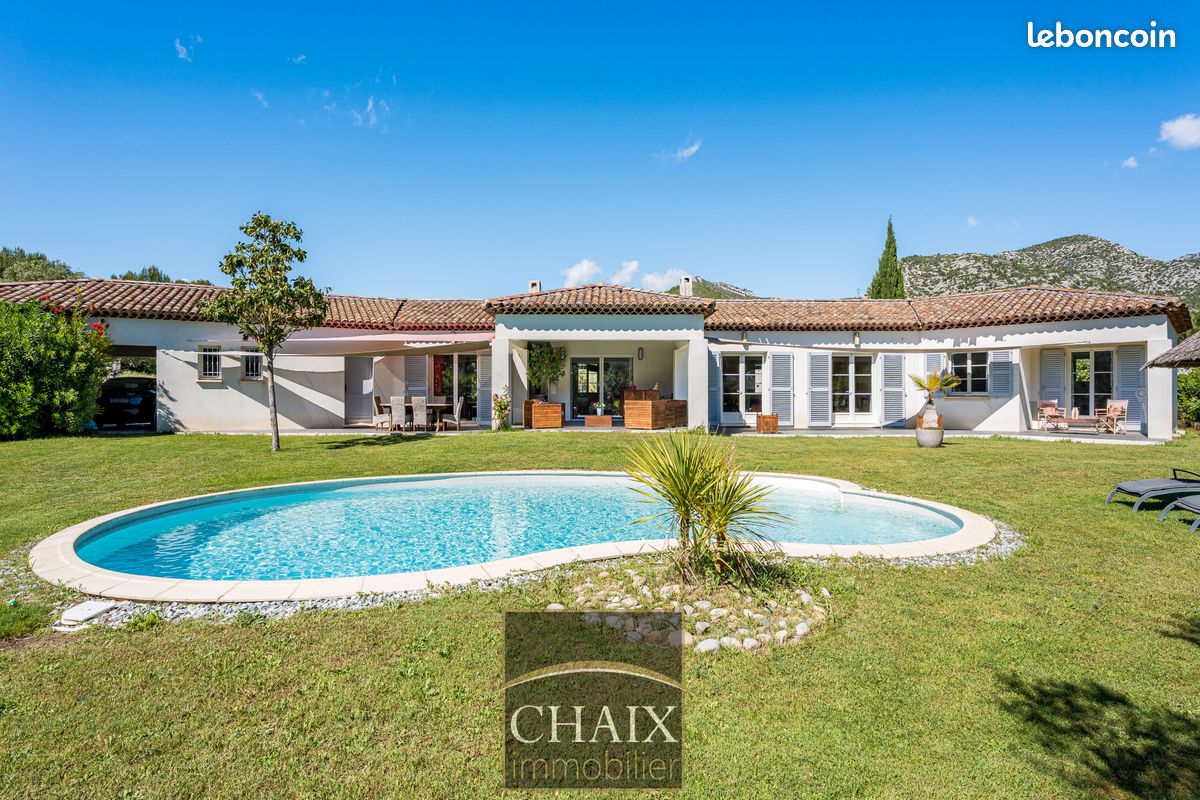 Maison 7 pièces 227 m² · à Gémenos · 227 m² · 1 365 000 €