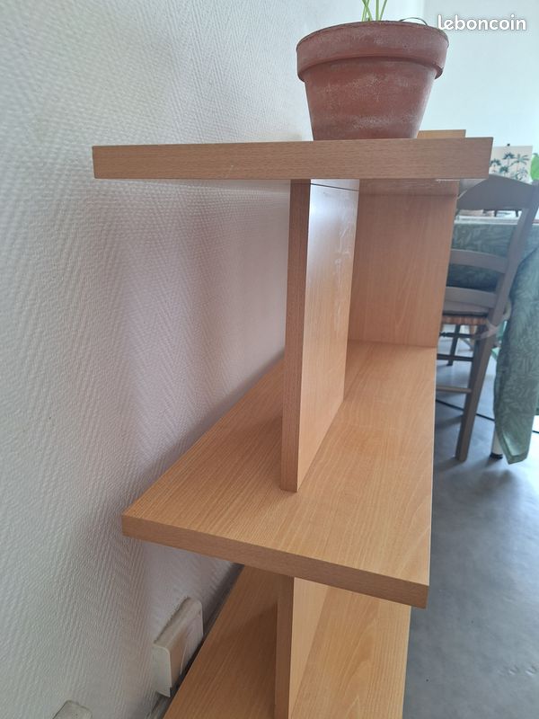 Etagère en bois clair (image 3)