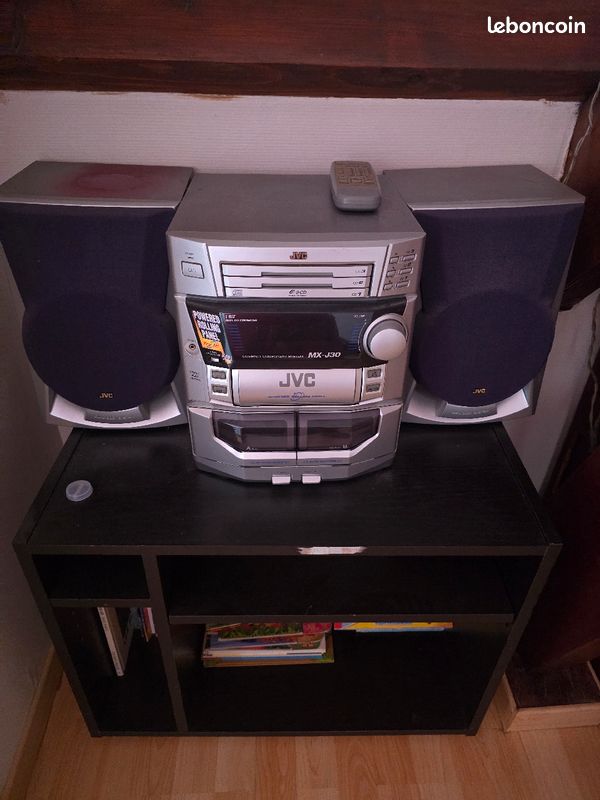 Chaîne Hi-Fi JVC MX-K30D Avec 3 Lecteurs CD, 2 Cassettes, Radio Et AUX - Fonctionne