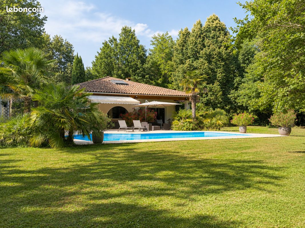 Maison 7 pièces 202 m² · à Montélier · 202 m² · 750 000 €