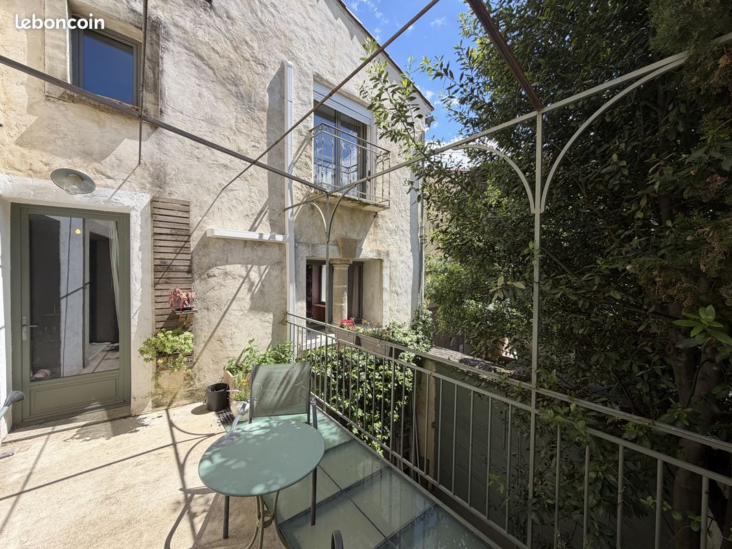 Maison 6 pièces 143 m² · à Saint-Quentin-la-Poterie · 143 m² · 399 000 €