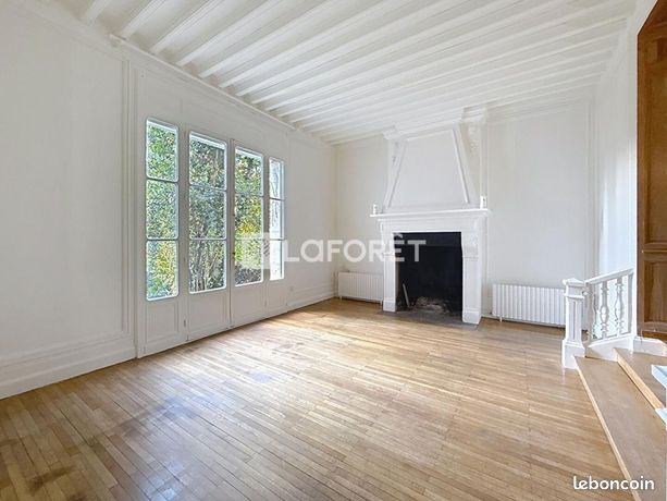 Maison 8 pièces 244 m² — 6