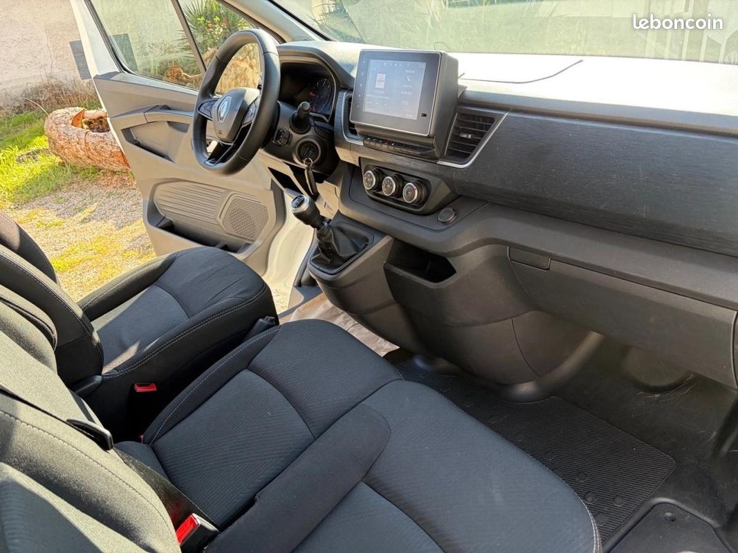 Renault Trafic Vu FOURGON 2.0 BLUEDCI 130 30 L2H1 GRAND-CONFORT (image 15)