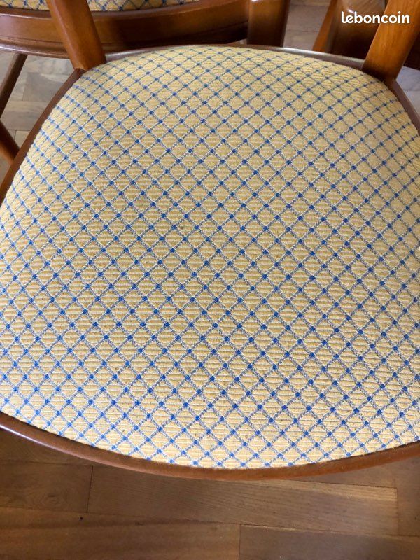 Lot 4 chaises (image 2)