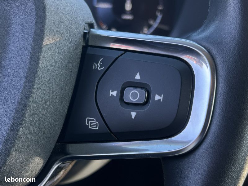 Volvo XC40 T5 RECHARGE 180 + 82CH INSCRIPTION BUSINESS DCT 7 (image 16)