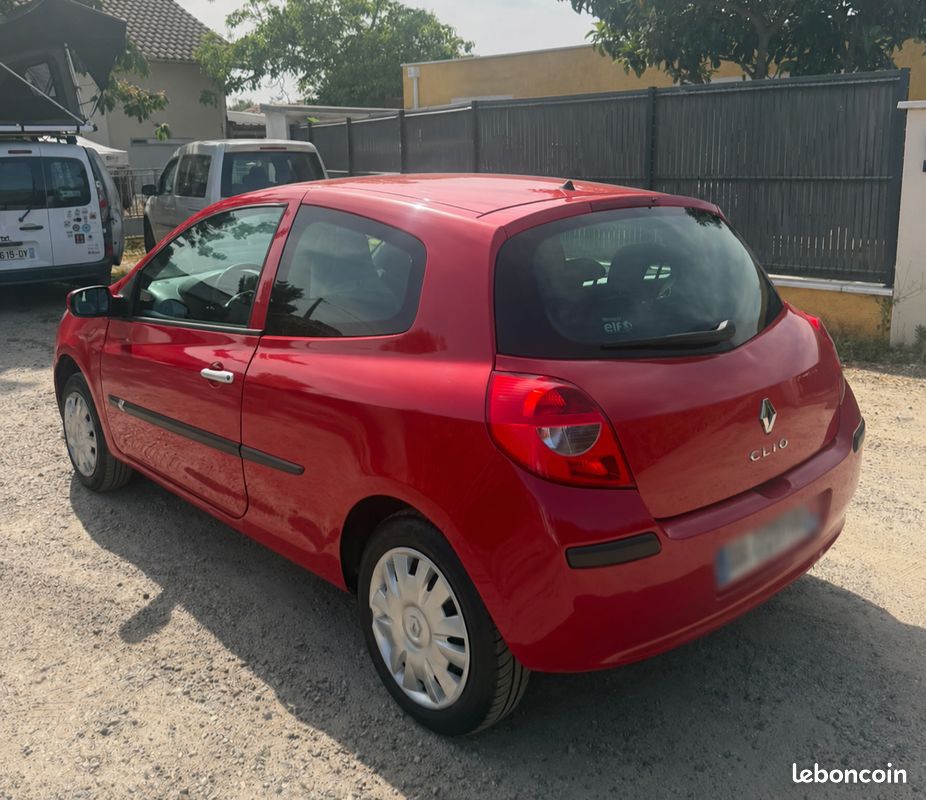Renault Clio 1.2 75cv 1ere main GARANTIE GARAGE (image 2)