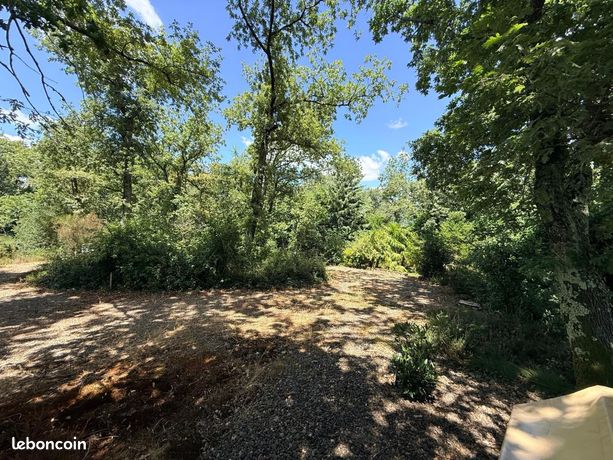 Terrain 8 749 m² Lannux