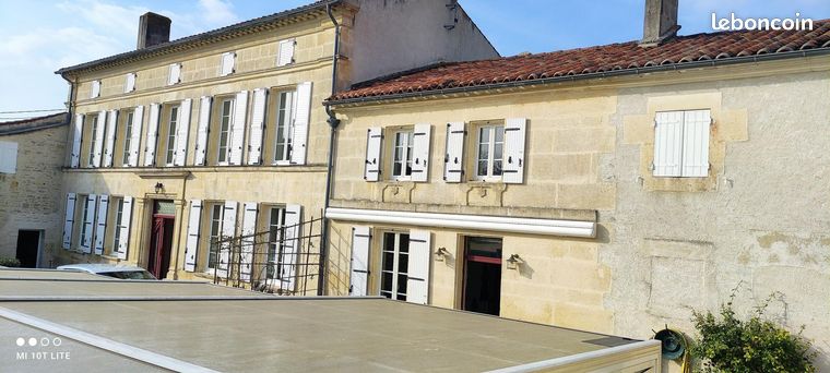 Maison 5 pièces 215 m²