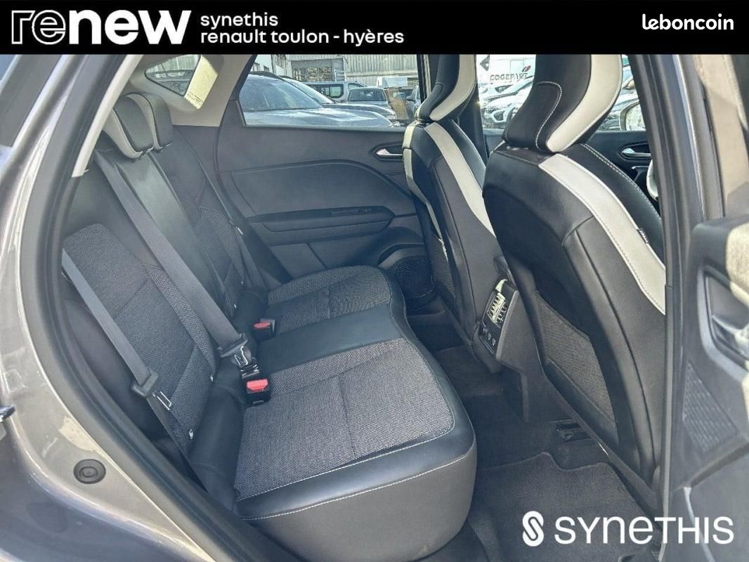 Renault Captur E-Tech 145 - 21 Intens (image 22)