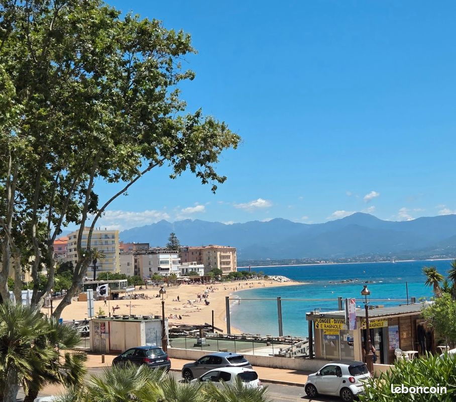 Appartement 4 pièces 82 m² · à Ajaccio · 81,5 m² · 420 000 €