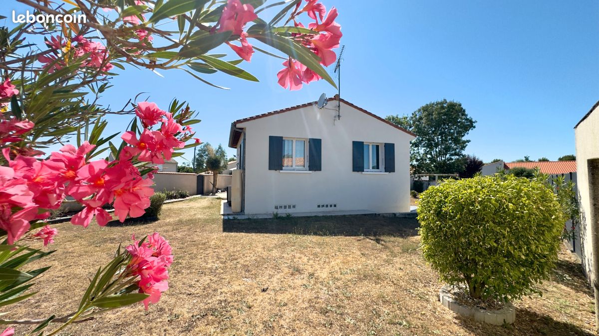 Maison 5 pièces 131 m² · à Le Thou · 131 m² · 353 600 €
