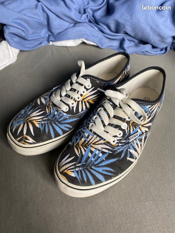 Chaussures type converses (image 1)