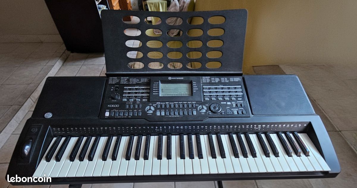 Piano électrique à récupérer en mains propres (image 1)