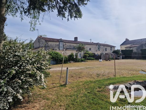 Maison 12 pièces 253 m²