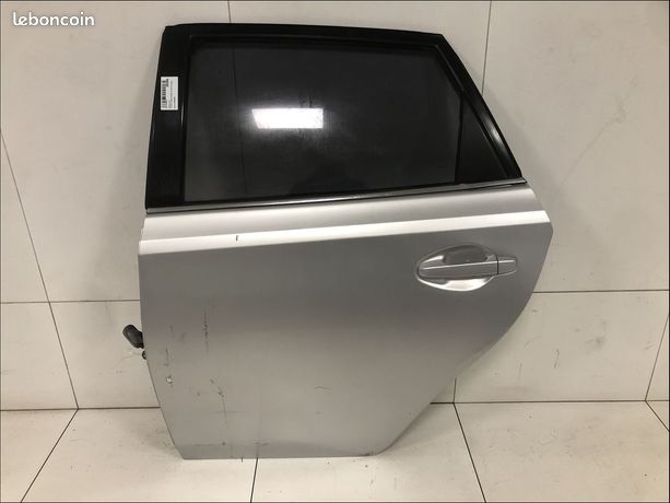 Porte Avant Gauche Pour Toyota Auris Phase 2 - Occasion En Bon état Avec Vitre électrique