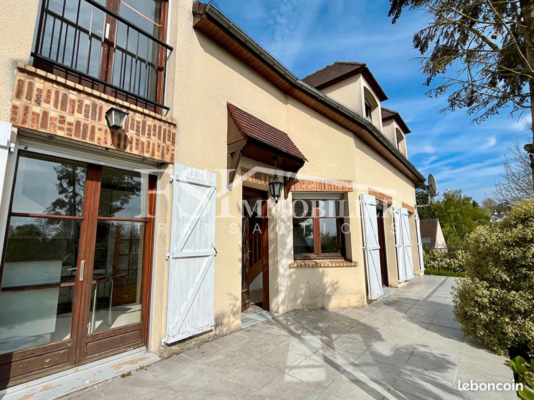 Maison 7 pièces 180 m² · à Saint-Leu-la-Forêt · 180 m² · 656 000 €