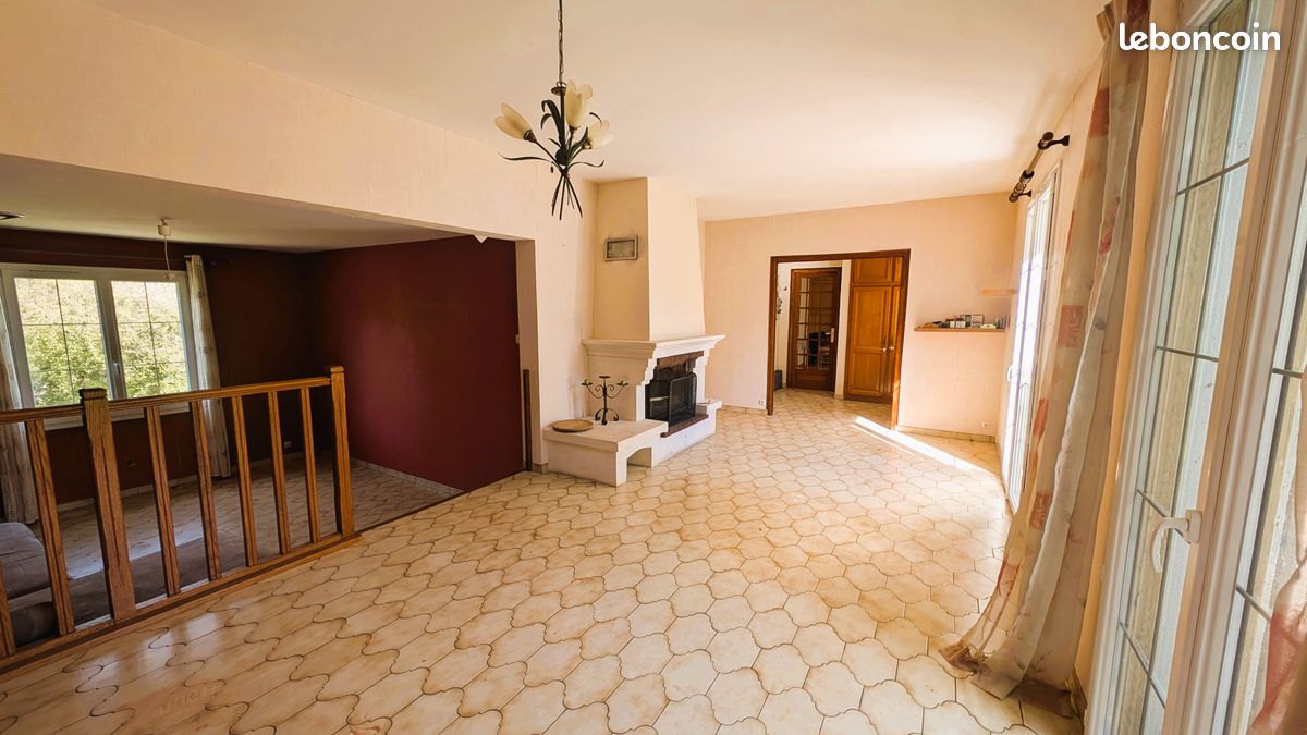 Maison 7 pièces 140 m² · à La Crèche · 140 m² · 199 000 €