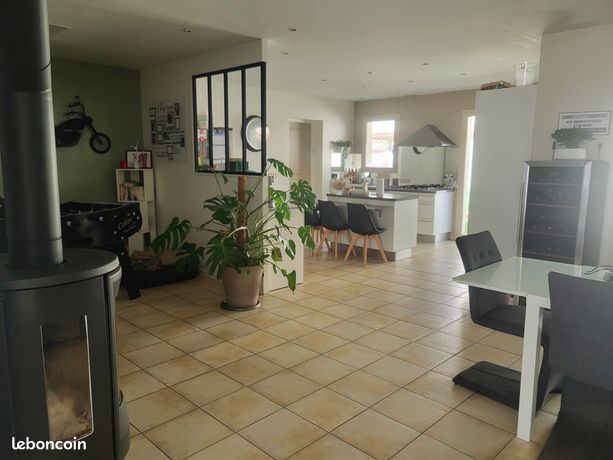 Maison 140 m2 à Millery / Grande pièce à vivre / 4 chambres