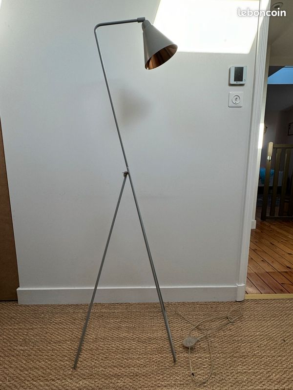 Lampadaire scandinave House Doctor (image 3)