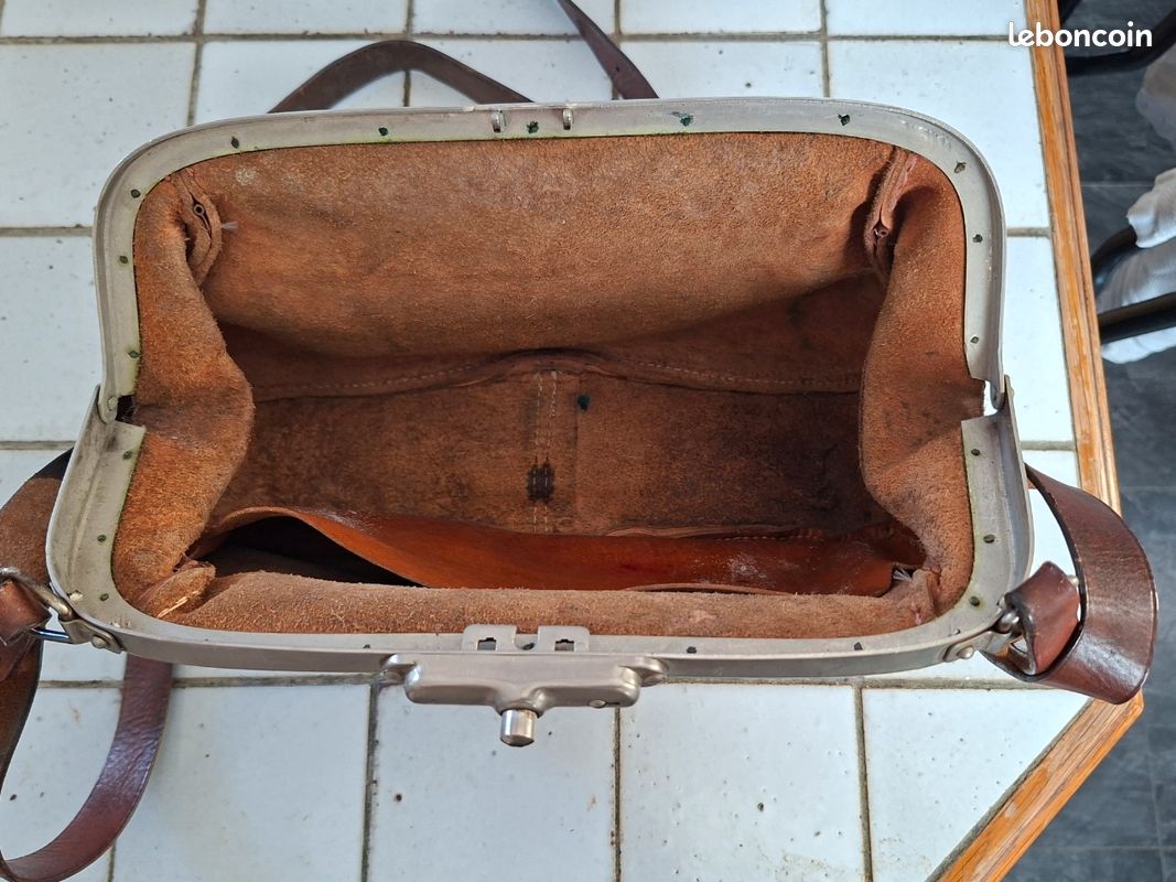 Ancien Réchaud Et Casserole Individuel Avec Sacoche Cuir Poinçon France