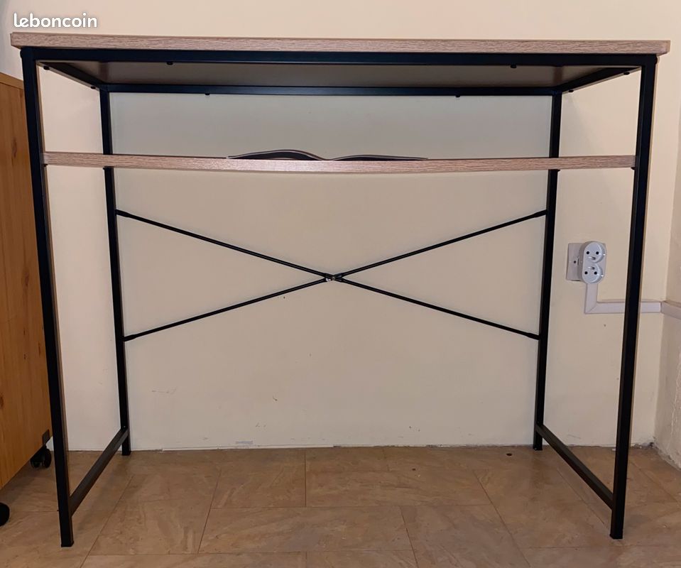Bureau étudiant (image 1)