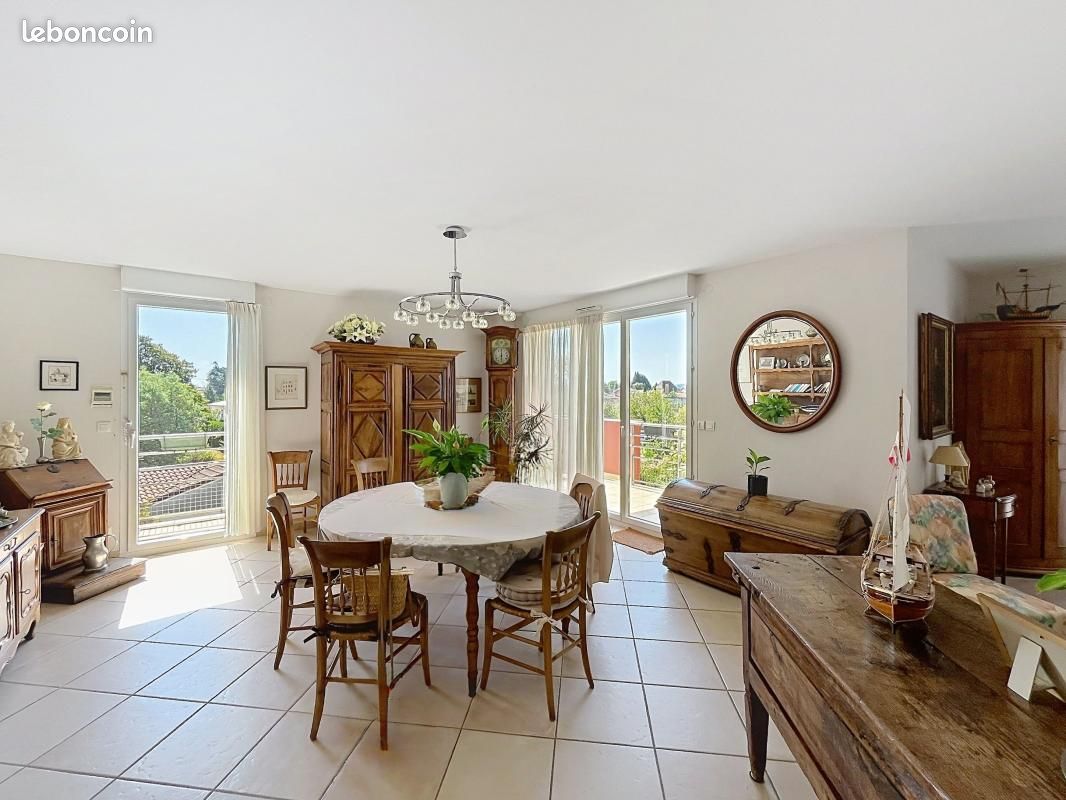 Appartement 5 pièces 180 m² · à Bergerac · 180 m² · 393 500 €