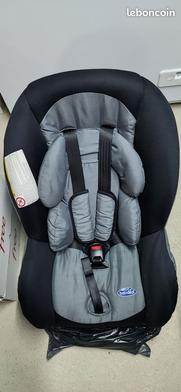 Siège auto enfant de 0 à 18 kg (image 1)