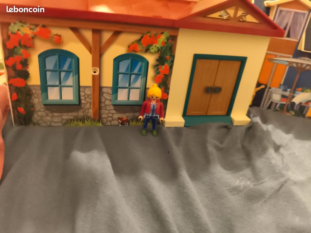 Ferme Playmobil et une maison Playmobil (image 1)