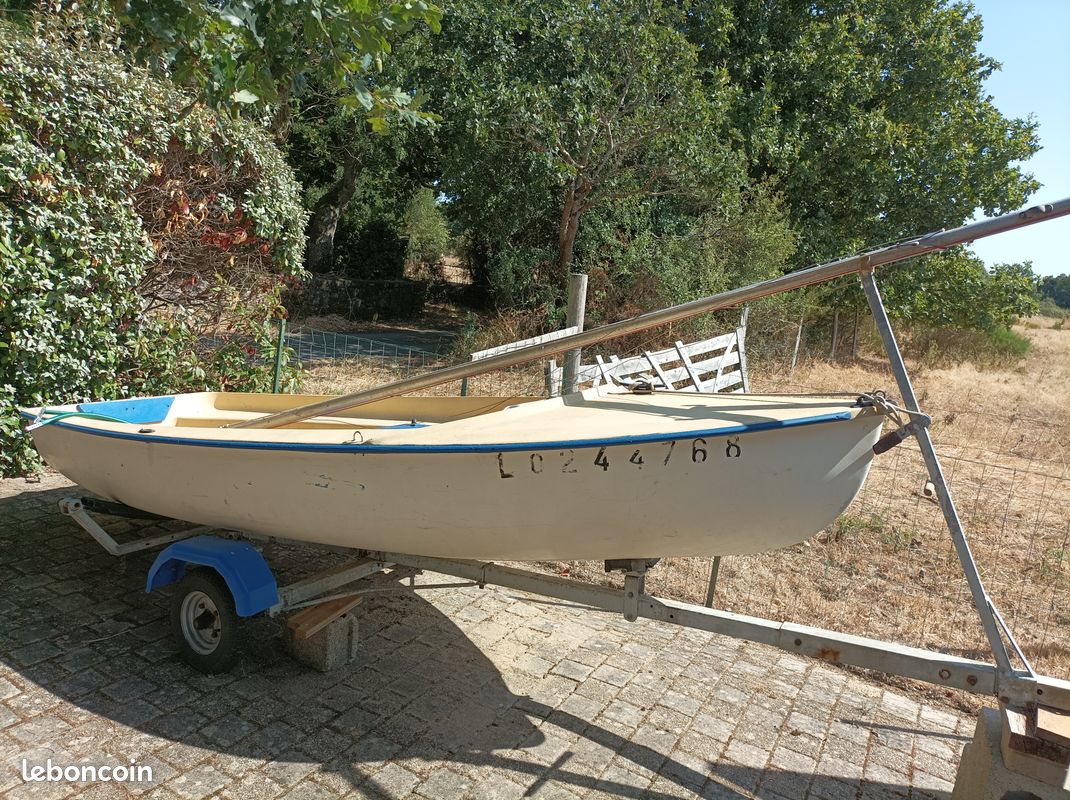 ZEPHYR DINGHY — View photo 1