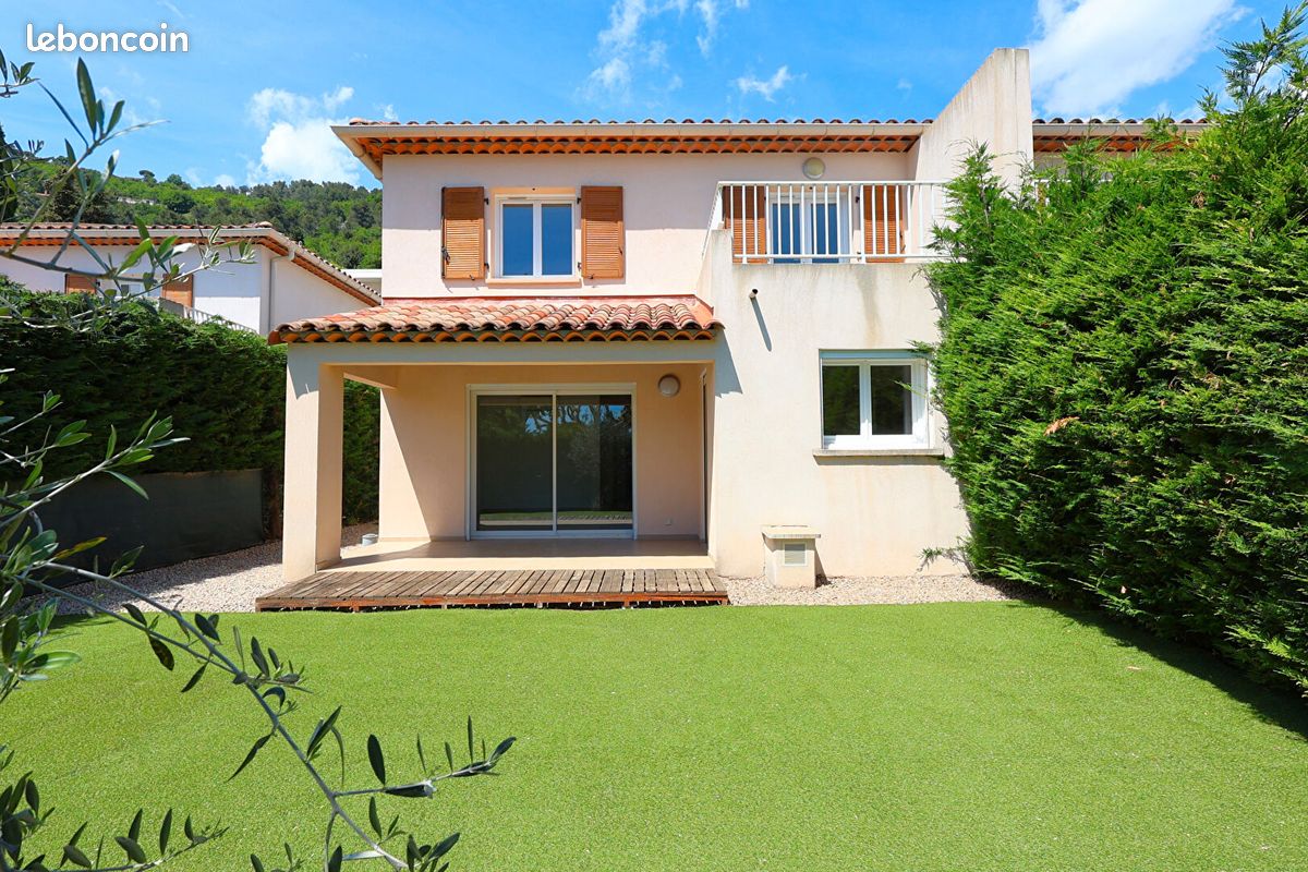 Maison 4 pièces 99 m² · à Spéracèdes · 99 m² · 439 000 €