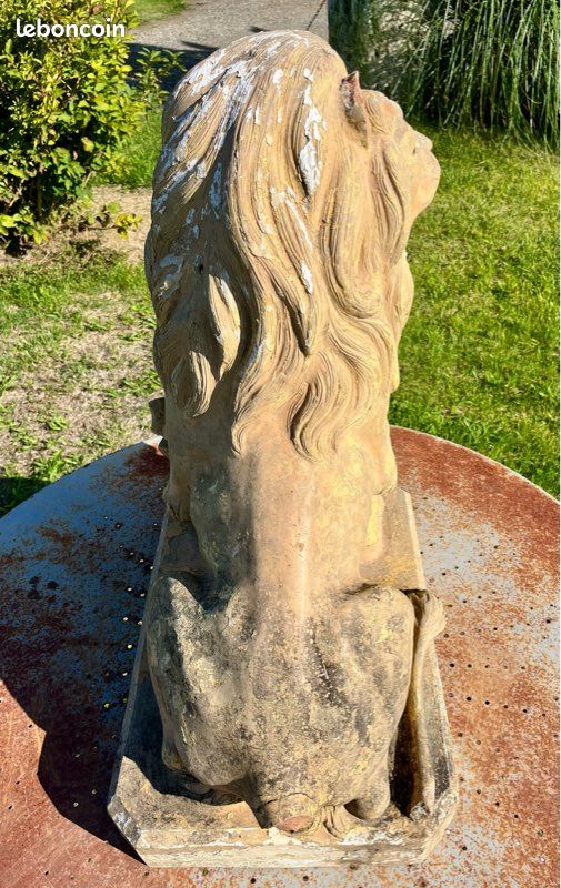 Grand lion en terre cuite de Castelnaudary du XIXème siècle pilier portail matériaux anciens décoration extérieure de château maison de maître parc jardin statue escalier sculpture fontaine terracotta (image 8)