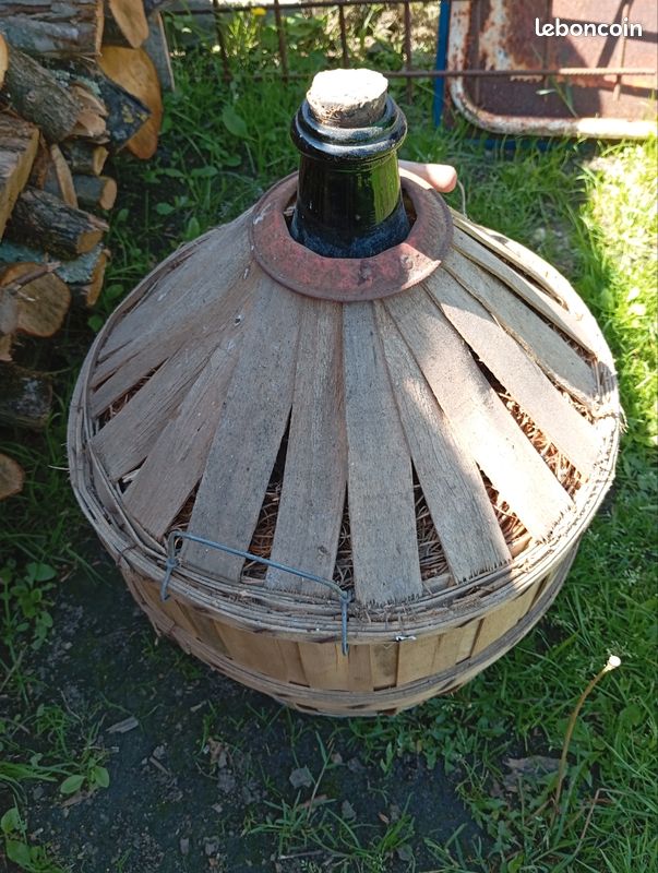 Cantine en verre (image 1)