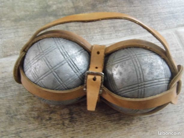 Boules de pétanque en chocolat au lait Boules de pétanque en chocolat au lait