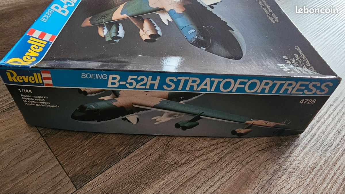 Maquette AMT 1/72 B-52H Stratofortress - Pièces Neuves, Sans Notice, Décalques Altérés