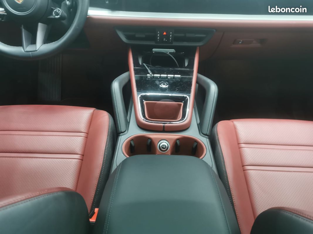 Porsche Cayenne Coupé 3.0 V6 TURBO HYBRIDE Toit panoramique Caméra 360 ° (image 8)