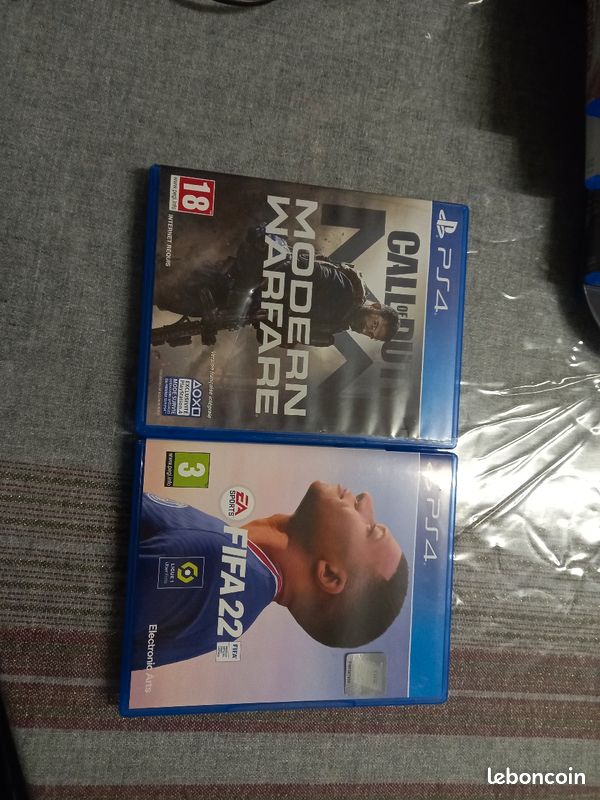 Modern warfare et fifa 22 (image 1)